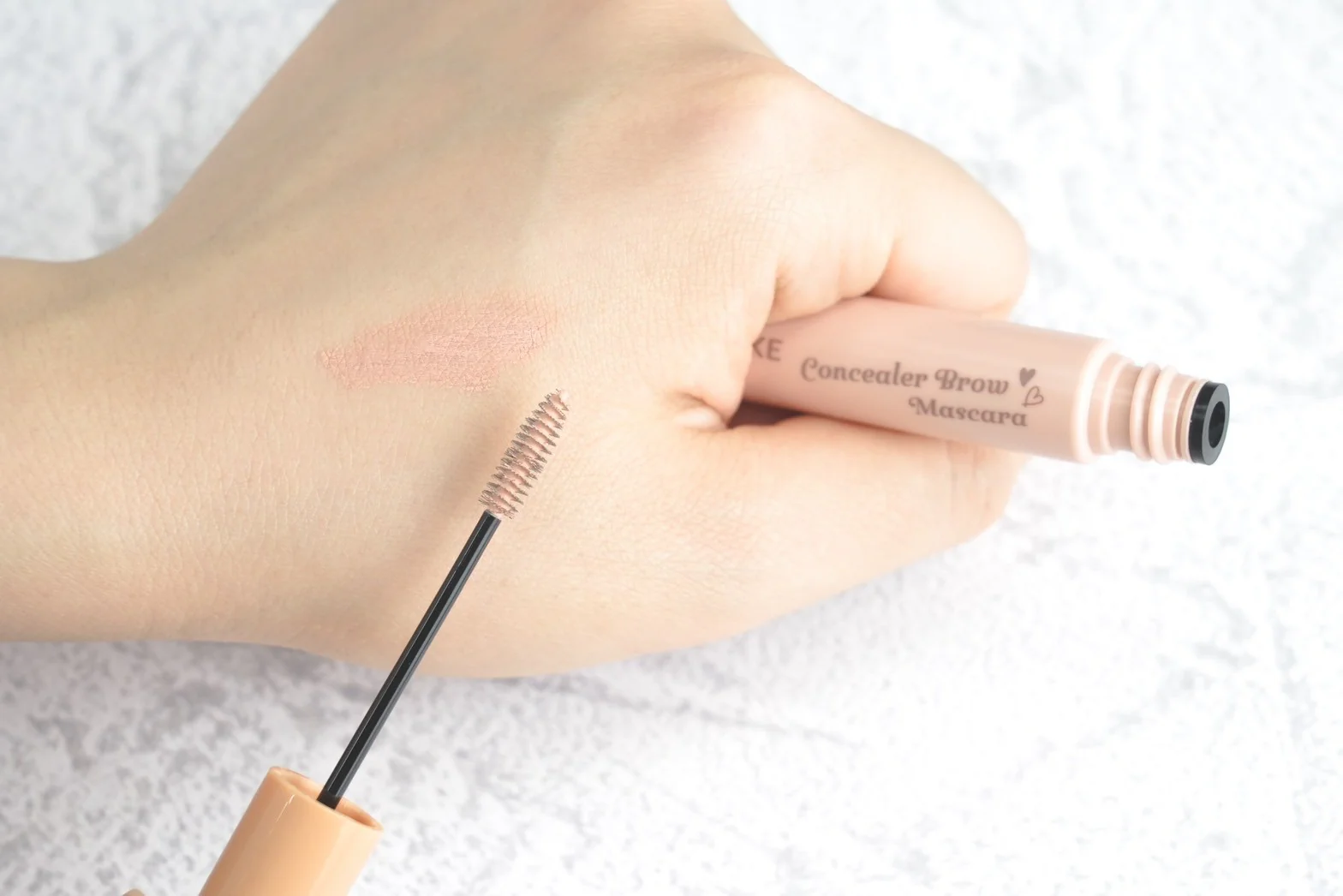 Canmake Concealer Brow Mascara: Solusi Alami untuk Alis Sempurna